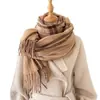 Bufanda Chal de Cuello Cálido Anti-frío a Cuadros de Temperamento Estilo Coreano Otoño e Invierno Versátil para Viajes Diarios Bufanda con Borlas de Cachemira Sintética para Pareja