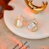 Aretes de concha madre natural de alto lujo con pin de plata S925, aretes de moda de lujo ligero, sensación de alta gama, aretes de temperamento estilo ins para mujer