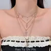 Collar Colgante de Cristal Azul Multicapa Estilo Caperucita Roja Diseño de Moda Nicho Cadena de Clavícula Lujosa Ligera Elegante