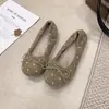 Zapatos de conducción de felpa con suela blanda para mujer, cálidos de invierno 2026, zapatos planos de felpa estilo coreano, slip-ons de lunares, corte bajo