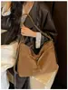 2026 Bolso Tote Nuevo Vintage de Gamuza para Mujer, Bolso Cruzado Versátil Estilo Coreano, Bolso de Viaje Moderno y Sencillo