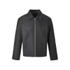 Estilo Old Money Chaqueta Corta Bordada con Patrón Oscuro Tallado para Hombre Corte Limpio Diseño de Alta Gama Hombrera Chaqueta Holgada de Moda