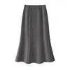 Saia sereia, plus size, justa ao corpo, saia de outono, vestido cinza, saia modeladora, saia evasê, saia longa modeladora