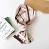 Novo Lenço Longo de Seda para Mulheres na Primavera, Outono e Verão, Lenço de Pescoço Estampado, Pequeno Lenço Decorativo Moderno e Versátil