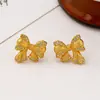 Brincos de Tarraxa Laço com Diamantes Banhados a Ouro Brincos Princesa Fugitiva Escovados Nicho Luxo Leve Exquisitos High-End Brincos Estilo Antigo