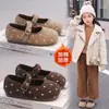 Zapatos Birkenstock para Niñas 2026 Otoño Nueva Llegada Niños Versátiles Lunares Zapatos Casuales Niñas Pequeñas Retro de Corte Bajo Zapatos Pequeños de Cuero