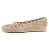 717-2 Nuevos Zapatos 2025 con Lazo Hueco y Tacón Bajo Ligeros, Suaves y a Cuadros Talla Grande para Mujer Venta al por Mayor