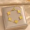 Pulseira Trevo de Quatro Folhas de Fábrica 13mm Item da Moda Popular na Internet Pulseira Artesanal de Aço Inoxidável Banhado a Ouro Anti-Desbotamento