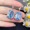 Los Pendientes de Topacio Ya Están Disponibles, con una Calidad de Piedra Completamente Limpia y un Brillo Brillante, el Tamaño de la Piedra Principal es Aproximadamente 10*14mm