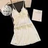 Camisola de Seda Gelo para Mulheres com Bojo, Pijama Feminino Estilo Princesa Doce e Sexy de Verão, Roupa de Casa Fina e Confortável