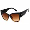 Óculos de Sol Cat-Eye de Nova Moda Transfronteiriços para Mulheres, Versáteis e Estilosos, Óculos de Sol com Proteção Solar, Óculos de Sol Retrô de Armação Grande em Formato T