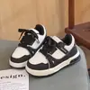 Sapatos para Meninas 2026 Primavera e Outono Novo Modelo Tênis Esportivos Infantis Respiráveis Estilo Coreano Solado Macio Tênis Casuais da Moda para Meninos