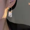 Pendientes de Gancho Metálico con Borla Estilo Francés Lujo Ligero Sentido de Alta Gama Pendientes de Aro con Sentido de Diseño Nicho Pendientes Exagerados Estilo Frío para Mujeres