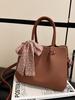 Bolsa de Mão Fashion Estilo Coreano para Mulheres 2026 Nova Bolsa Versátil de Ombro Transversal Bolsa Transversal Tipo Saco de Grande Capacidade