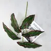 Nuevas Plantas Verdes de Simulación Planta de Hojas de Begonia de 5 Puntas Fondo de Pared de Plantas Diseño Floral DIY Decoración del Hogar Hojas Verdes de Simulación