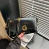 Bolso Bandolera de Alta Gama Transfronterizo para Mujer 2025 Otoño e Invierno Nuevo Estilo Bolso de Axila Marrón Retro Versátil Bolso de Hombro Bandolera