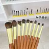 Set de brochas de maquillaje para mejillas, iluminador y ojos de ardilla con pelo de flor, Brochas de maquillaje de pelo animal Cangzhou, Brochas para difuminar sombras de ojos y maquillaje de detalle