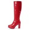 Novas botas femininas estilosas de couro envernizado, estilo europeu e americano, efeito emagrecedor, cano alto, botas de salto alto grosso, tamanhos 40-47, plus size, qualidade de exportação