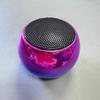 Altavoz Bluetooth Cañón de Acero Colorido Plateado M3 Insertable en Tarjeta Altavoz Mini Portátil para Exteriores Subwoofer Inalámbrico Pequeño para el Hogar