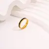Anillo de cielo estrellado moderno y simple para niñas, anillo de acero de titanio de lujo ligero de nicho de alta gama, electrochapado al vacío, no se decolora