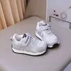 Zapatos Infantiles Estilo Coreano Sencillos Forrest Gump Velcro Ligeros Antideslizantes Zapatos Deportivos para Niños Pequeños Zapatos para Caminar de Bebé Zapatos para Niños