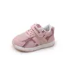 Zapatillas Deportivas para Niños 2026 Otoño Nuevas Transpirables Zapatos para Caminar de Bebé Suela Suave Moda Zapatillas para Correr para Niños y Niñas Venta al por Mayor