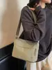 Bolsa de Ombro Versátil Simples Casual Transfronteiriça 2025 Nova Cor Sólida Bolsa Transversal para Passeio Bolsa Tote Comércio Exterior