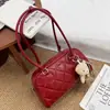 Bolsa Boston Matelassê Bordada de Alta Qualidade para Axila Feminina Outono 2025 Casual Versátil Roupas de Trabalho Bolsa de Ombro