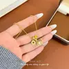 Nuevo Collar con Colgante de Cangrejo Pequeño Dorado Estilo Chino, Cadena para Clavícula Exquisita de Lujo Ligero Nicho de Gama Alta