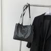 Bolsa Grande Casual de Cor Sólida para Primavera 2024 Nova Moda Grande Capacidade Casual Casual Portátil Ombro Axila Tote Bag