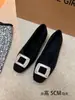 Pessoa baixa aumentar 5CM bico quadrado strass sapatos únicos cinza feminino 2026 estilo quente outono inverno boca rasa Mary Jane sapatos de pele