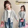 Suéter Cardigan para Meninas Primavera e Outono 2025 Novo Suéter Infantil Tops com Capuz Estilo Bebê Estilo Coreano Top da Moda