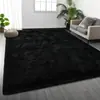 Venta al por mayor transfronteriza de mantas suaves de felpa de seda de color sólido teñidas en degradado para sofás, mantas refrescantes para dormitorios, mantas de mesita de noche y alfombras de sala de estar de cuerpo entero.