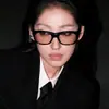 Gafas de sol negras geniales de estilo europeo y americano para mujer, Gafas de sol de alta gama de color té claro estilo profesor picante moderno Y2K para hombre