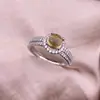 Anillo de Cristal Amarillo Plata S925 Incrustado con Diamantes Completos Lujo Exquisito Moda Ol para Mujer Redondo Cristal de Color Joyería de Mano