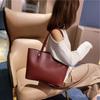 Novo Conjunto de Bolsas para Comércio Exterior Transfronteiriço, Bolsa de Ombro, Bolsa Transversal, Grande Capacidade, Bolsa Tote Retrô Europeia e Americana, Rígida e Tridimensional