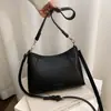 Bolso de axila retro de nicho para mujer 2026 Nuevo estilo Correa ancha Bolso de un solo hombro Moda para ir al trabajo Versátil Bolso cruzado pequeño