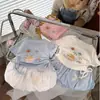 Camiseta Infantil de Verão com Cordão na Cintura Fashionável Versátil Estilosa Manga Curta Novo Estilo Top Estampado Fofo para Meninas