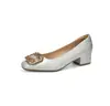2026 Nuevos Zapatos de Salón de Punta Cuadrada con Tacón Grueso para Mujer, Temperamento Francés, Hebilla de Pedrería, Boca Baja, Mary Janes, Versátiles, Zapatos Profesionales para Mujer