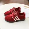 Tênis Clássico Vermelho Popular Shougu para Treino Moral Feminino 2025 Outono Novo Solado Grosso Couro Nobuck Retrô Tênis de Estudante