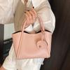 Bolsa de Gran Capacidad para Mujer, Versátil para Primavera y Verano 2026, Bolso Cruzado Retro Casual Nuevo, Bolso de Mano Popular de Estilo Simple, Bolso Cubo