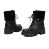 Botas femininas de outono e inverno transfronteiriças de cano baixo, bico redondo, plataforma impermeável, salto alto, tamanhos grandes femininos, botas Martin versáteis de cor sólida para exportação