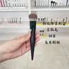 Pincel de maquillaje angulado para rubor, iluminador, contorno y sombra de pelo de zorro azul puro, pincel de maquillaje suave angulado de pelo animal de Cangzhou