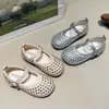Zapatos Mary Jane de Cuero de Moda para Niñas 2026 Primavera y Verano Nuevos Elegantes Zapatos Plateados de Princesa Zapatos de Cristal para Niñas Pequeñas