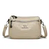 Bolso grande de mujer con relieve transfronterizo, nuevo modelo 2026 para madres de mediana edad, bolso para suegra, bolso de hombro y cruzado