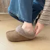 Pantuflas de Medio Pie para Persona Perezosa Cabello Rizado Otoño Versátil Pantuflas de Punta Cerrada Moda Femenina Ropa de Exterior 2026 Birkenstock Slip-Ons Nuevo Estilo