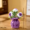 Planta de rosa artificial tejida en maceta, producto terminado hecho a mano a crochet, flor artificial para decoración de escritorio en casa, venta al por mayor de regalos, flor de hilo