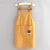 Delantal Impermeable Estilo Coreano con Logo Personalizado Cocina Hogar Jardinería al Aire Libre Catering Delantal Elegante Ropa de Trabajo Especial