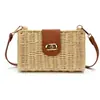 Bolsa quadrada pequena de palha fresca estilo coreano, bolsa de telefone única para praia de verão, design de nicho, bolsa de ombro e transversal de uso duplo