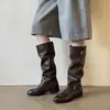Botas de caballero de cuero de vaca completo con doble hebilla ajustable 2026 otoño e invierno tacón bajo grueso punta redonda cuero genuino caña alta botas largas para mujer